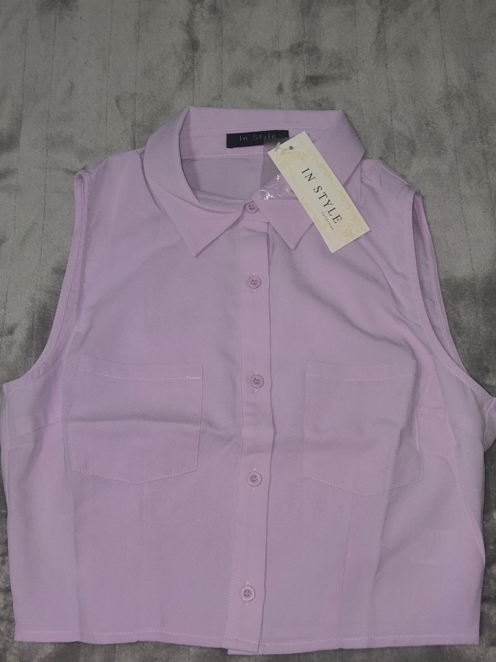 Sleeveless Button-Up Crop Top in Lavender